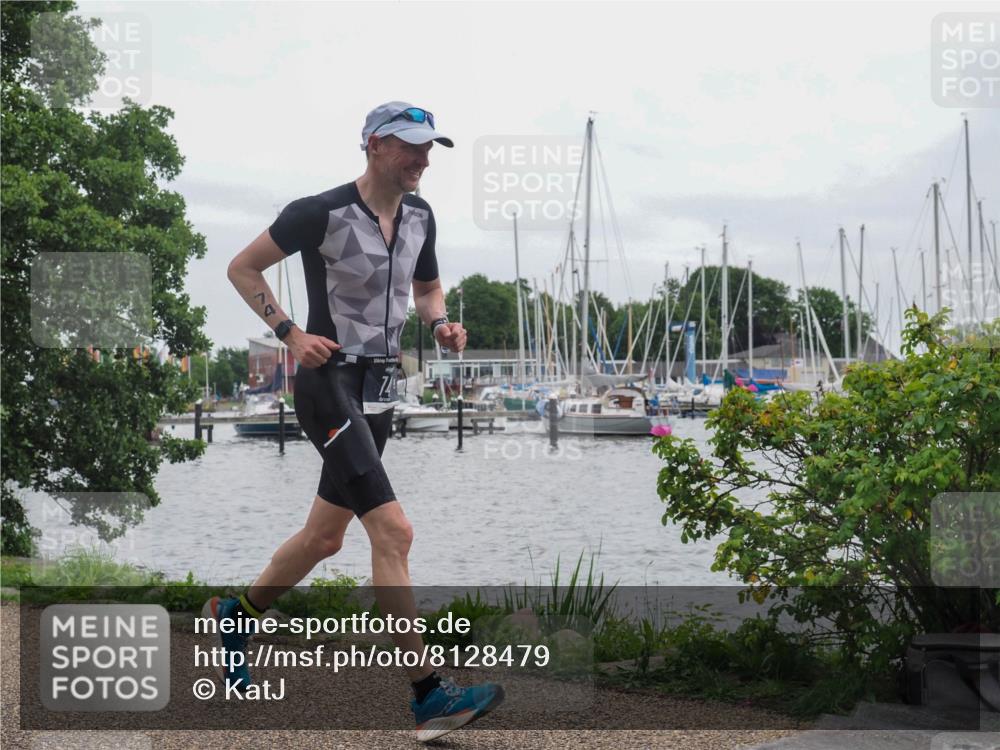 22.06.2025 - Viking Triathlon KatJ http://msf.ph/oto/8128479 22.06.2025 15:37:05 Laufen 74 meine-sportfotos.de