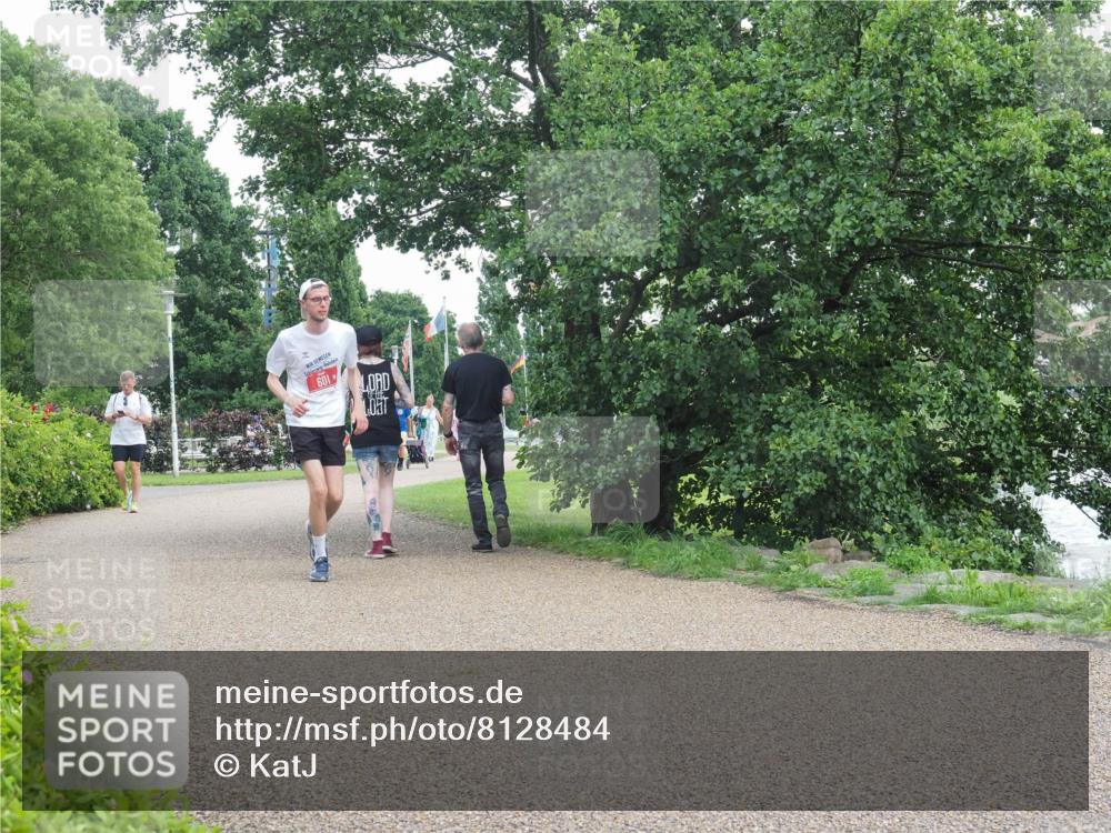 22.06.2025 - Viking Triathlon KatJ http://msf.ph/oto/8128484 22.06.2025 15:37:47 Laufen 601 meine-sportfotos.de
