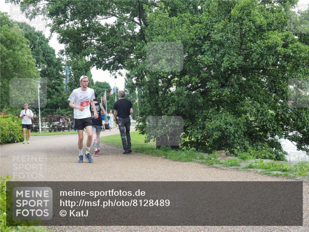22.06.2025 - Viking Triathlon KatJ http://msf.ph/oto/8128489 22.06.2025 15:37:47 Laufen 601 meine-sportfotos.de