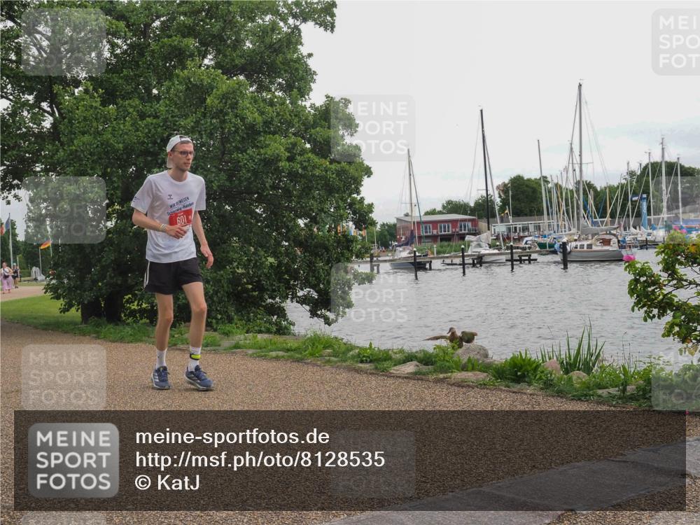 22.06.2025 - Viking Triathlon KatJ http://msf.ph/oto/8128535 22.06.2025 15:37:49 Laufen 601 meine-sportfotos.de