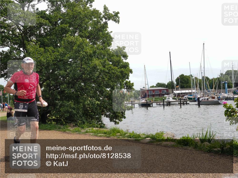 22.06.2025 - Viking Triathlon KatJ http://msf.ph/oto/8128538 22.06.2025 13:53:09 Laufen 39 meine-sportfotos.de