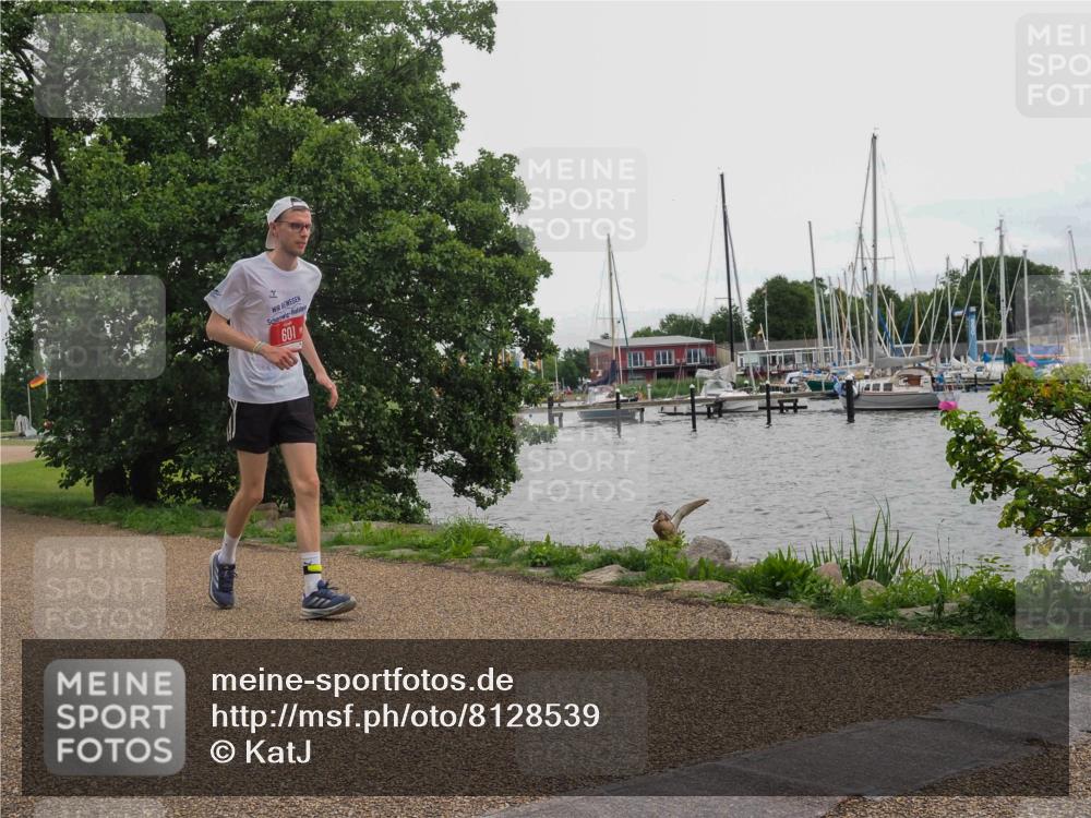 22.06.2025 - Viking Triathlon KatJ http://msf.ph/oto/8128539 22.06.2025 15:37:50 Laufen 601 meine-sportfotos.de