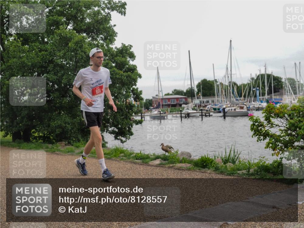 22.06.2025 - Viking Triathlon KatJ http://msf.ph/oto/8128557 22.06.2025 15:37:50 Laufen 601 meine-sportfotos.de