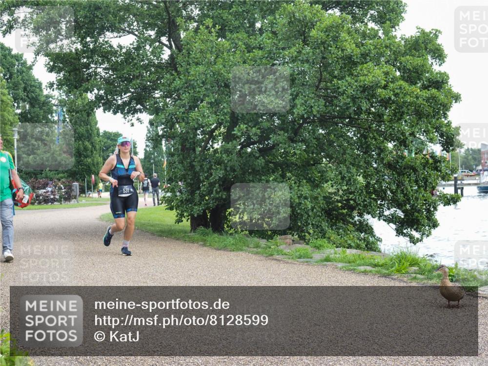22.06.2025 - Viking Triathlon KatJ http://msf.ph/oto/8128599 22.06.2025 15:38:09 Laufen 531 meine-sportfotos.de