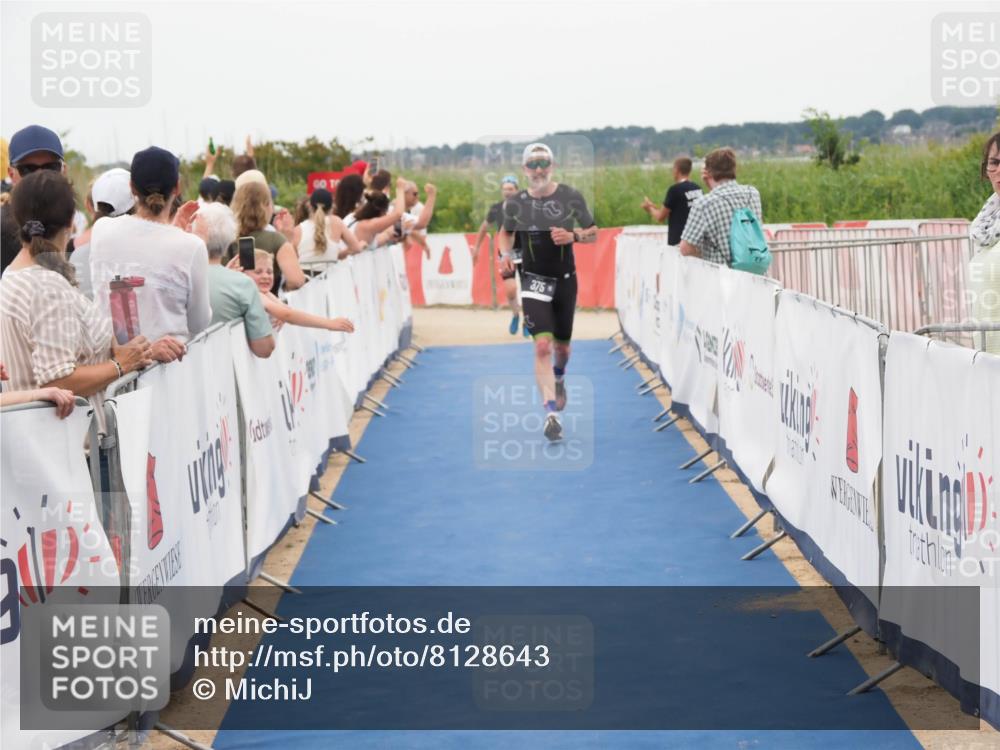 22.06.2025 - Viking Triathlon MichiJ http://msf.ph/oto/8128643 22.06.2025 15:27:07 Ziel 375 meine-sportfotos.de