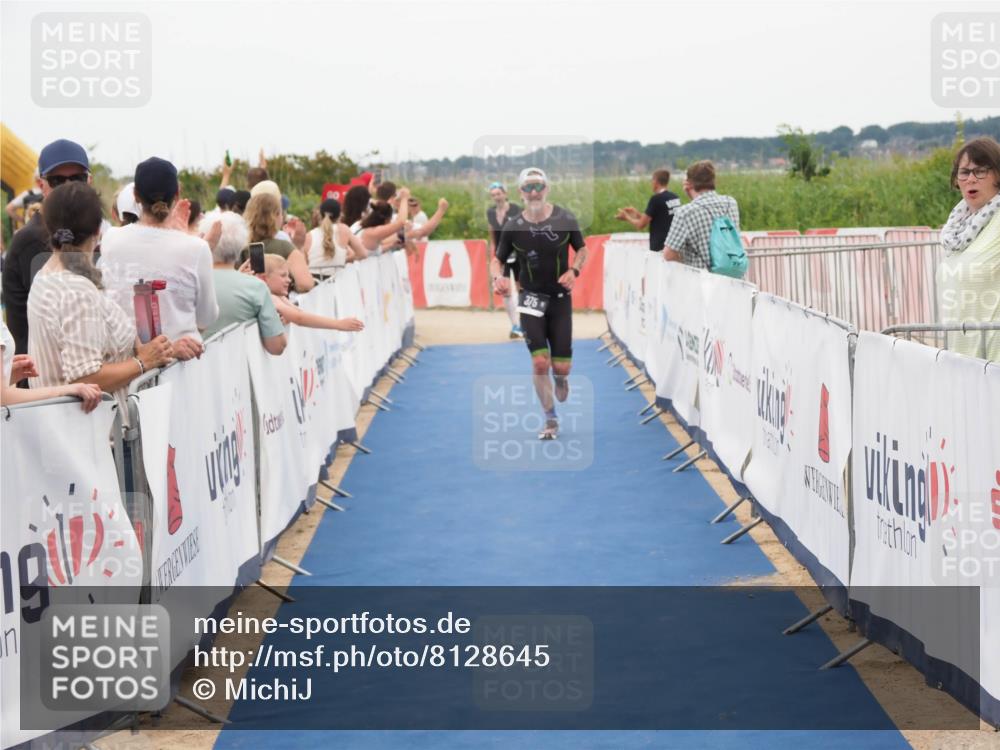 22.06.2025 - Viking Triathlon MichiJ http://msf.ph/oto/8128645 22.06.2025 15:27:07 Ziel 375 meine-sportfotos.de