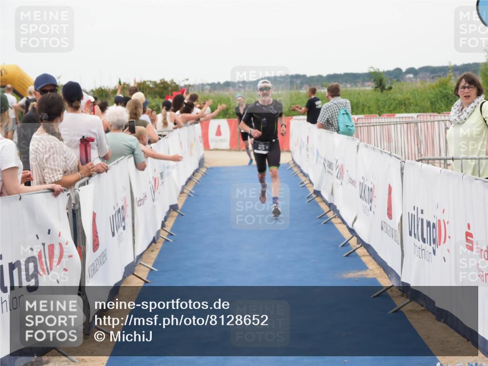 22.06.2025 - Viking Triathlon MichiJ http://msf.ph/oto/8128652 22.06.2025 15:27:07 Ziel 375 meine-sportfotos.de