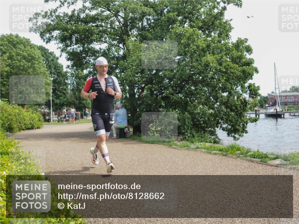 22.06.2025 - Viking Triathlon KatJ http://msf.ph/oto/8128662 22.06.2025 13:53:47 Laufen 385 meine-sportfotos.de
