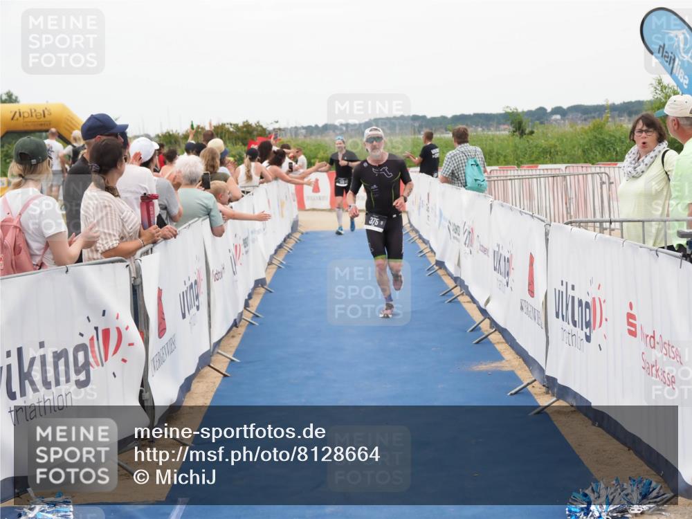 22.06.2025 - Viking Triathlon MichiJ http://msf.ph/oto/8128664 22.06.2025 15:27:08 Ziel 370, 375 meine-sportfotos.de