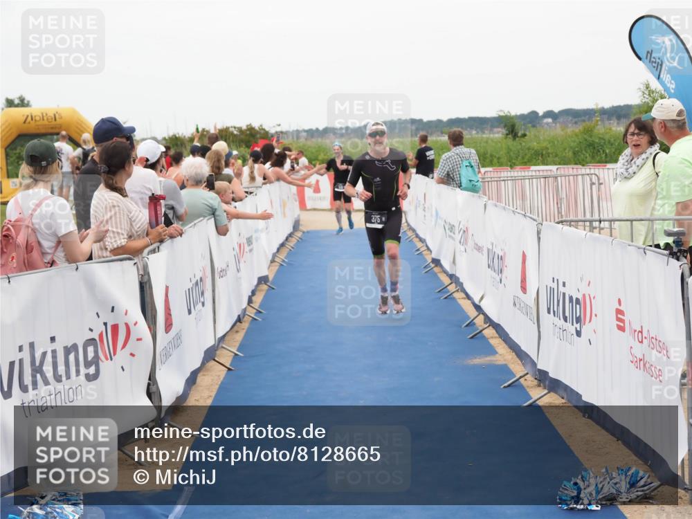 22.06.2025 - Viking Triathlon MichiJ http://msf.ph/oto/8128665 22.06.2025 15:27:08 Ziel 370, 375 meine-sportfotos.de