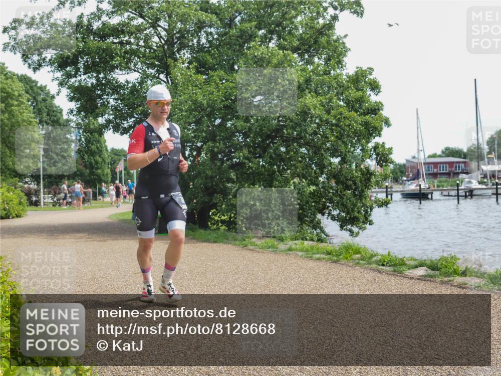 22.06.2025 - Viking Triathlon KatJ http://msf.ph/oto/8128668 22.06.2025 13:53:47 Laufen 385 meine-sportfotos.de