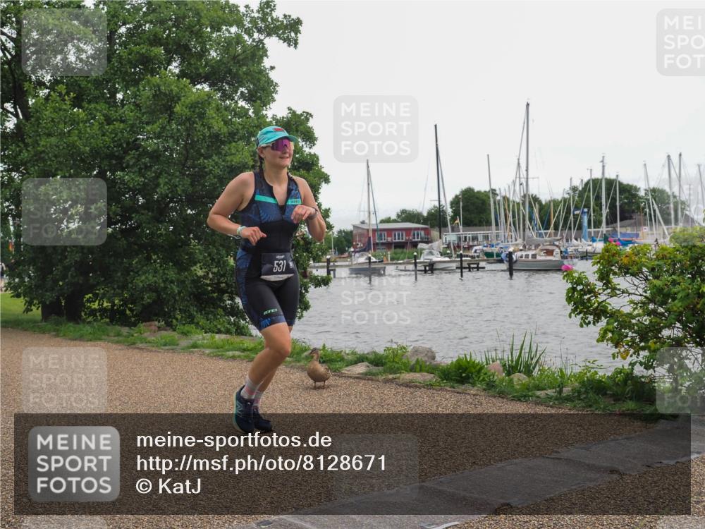 22.06.2025 - Viking Triathlon KatJ http://msf.ph/oto/8128671 22.06.2025 15:38:12 Laufen 531 meine-sportfotos.de