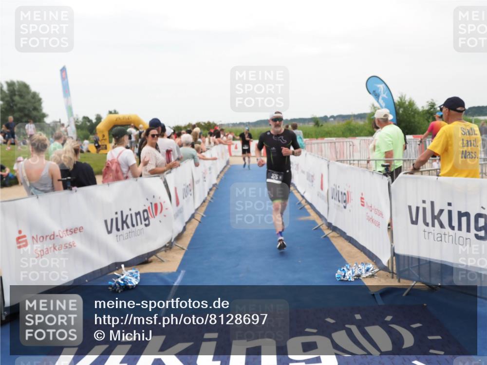 22.06.2025 - Viking Triathlon MichiJ http://msf.ph/oto/8128697 22.06.2025 15:27:09 Ziel 370, 375 meine-sportfotos.de