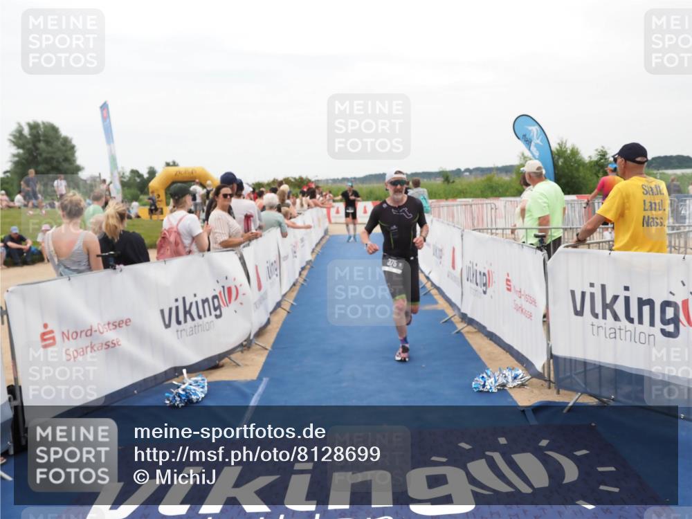 22.06.2025 - Viking Triathlon MichiJ http://msf.ph/oto/8128699 22.06.2025 15:27:09 Ziel 370, 375 meine-sportfotos.de
