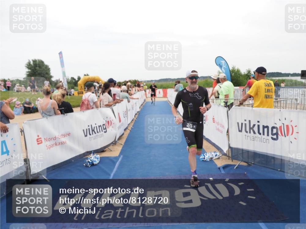 22.06.2025 - Viking Triathlon MichiJ http://msf.ph/oto/8128720 22.06.2025 15:27:10 Ziel 370, 375 meine-sportfotos.de