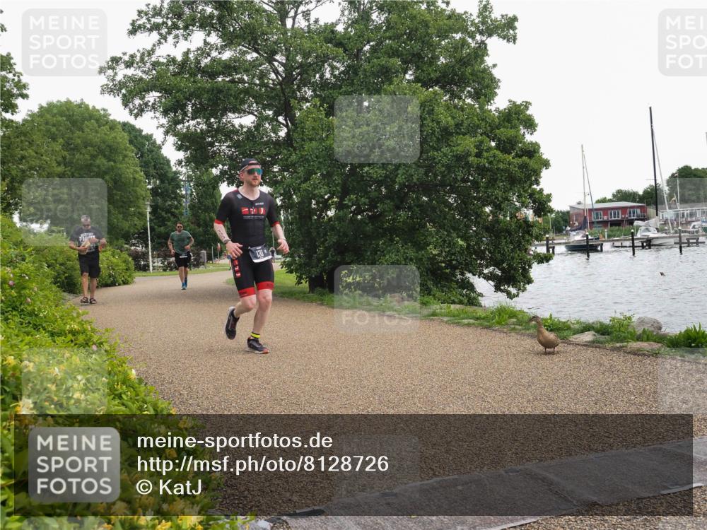 22.06.2025 - Viking Triathlon KatJ http://msf.ph/oto/8128726 22.06.2025 15:38:37 Laufen 133 meine-sportfotos.de