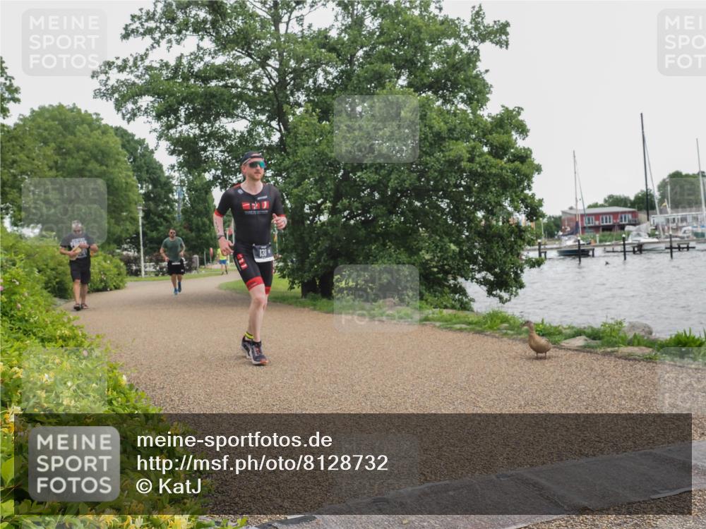 22.06.2025 - Viking Triathlon KatJ http://msf.ph/oto/8128732 22.06.2025 15:38:37 Laufen 133 meine-sportfotos.de