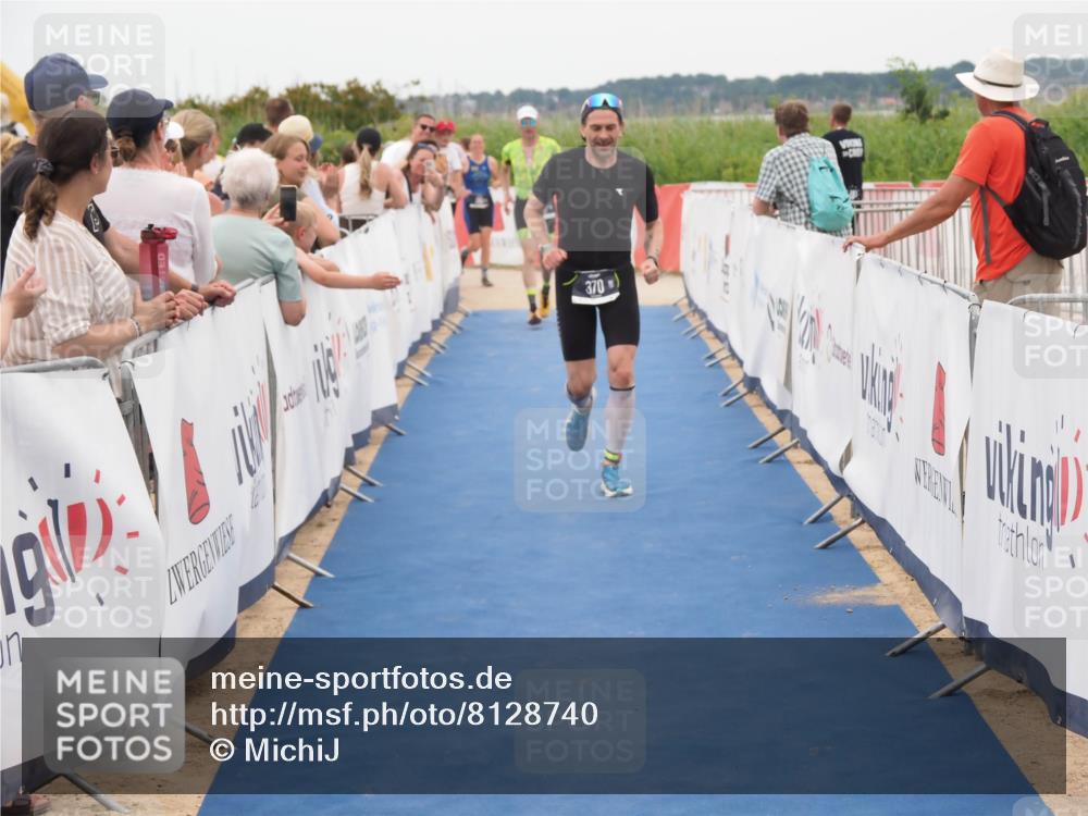 22.06.2025 - Viking Triathlon MichiJ http://msf.ph/oto/8128740 22.06.2025 15:27:13 Ziel 370, 375 meine-sportfotos.de