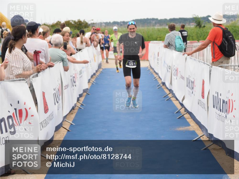 22.06.2025 - Viking Triathlon MichiJ http://msf.ph/oto/8128744 22.06.2025 15:27:13 Ziel 370, 375 meine-sportfotos.de