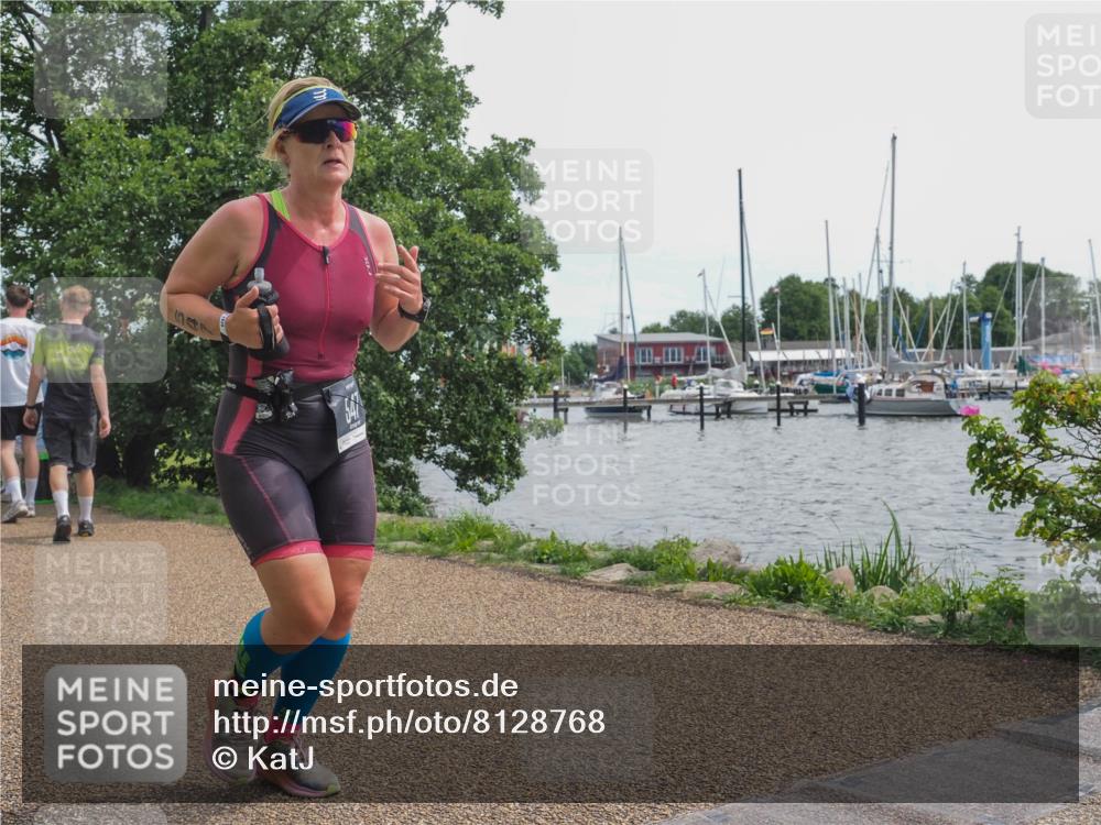 22.06.2025 - Viking Triathlon KatJ http://msf.ph/oto/8128768 22.06.2025 13:54:26 Laufen 547 meine-sportfotos.de