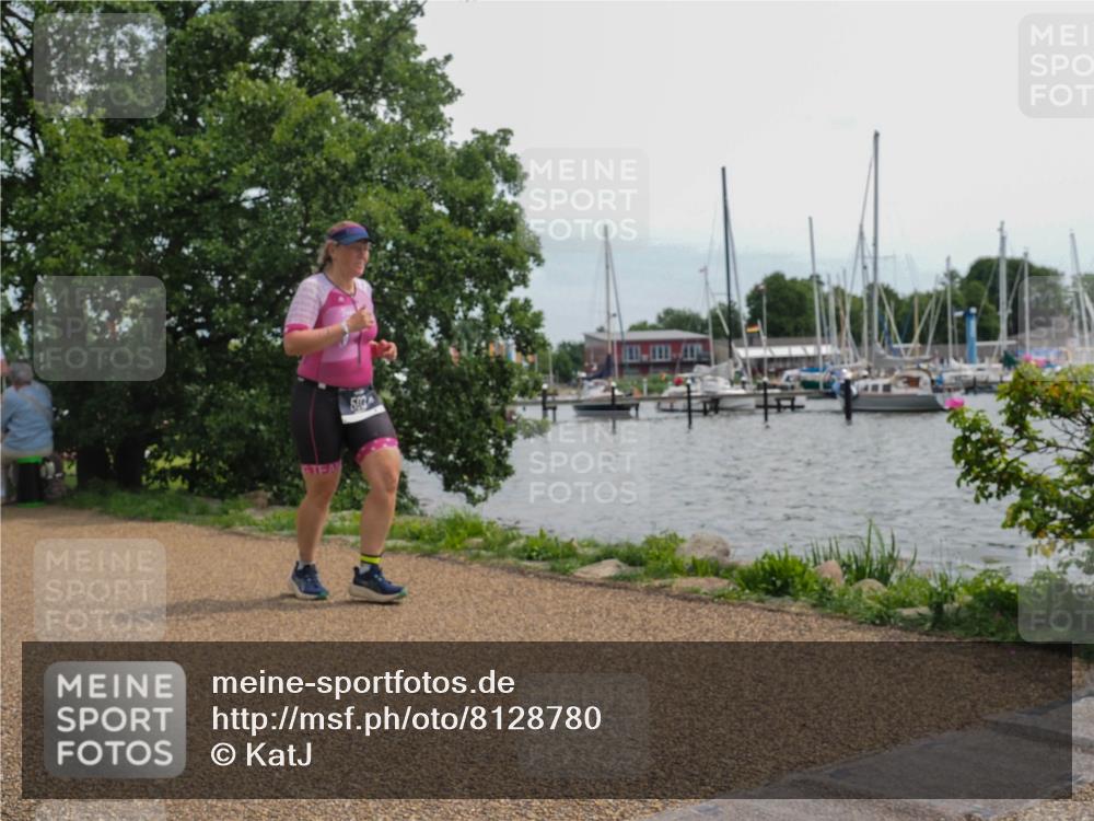 22.06.2025 - Viking Triathlon KatJ http://msf.ph/oto/8128780 22.06.2025 13:54:30 Laufen 503 meine-sportfotos.de