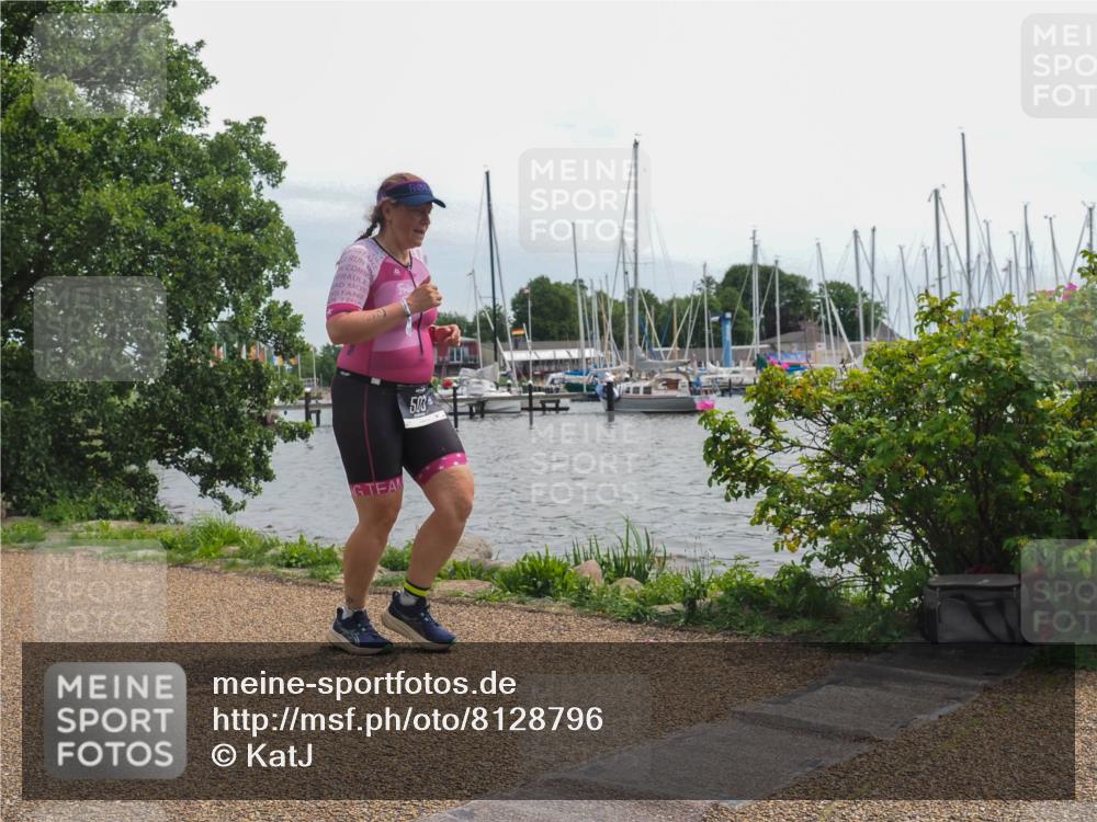 22.06.2025 - Viking Triathlon KatJ http://msf.ph/oto/8128796 22.06.2025 13:54:31 Laufen 503 meine-sportfotos.de