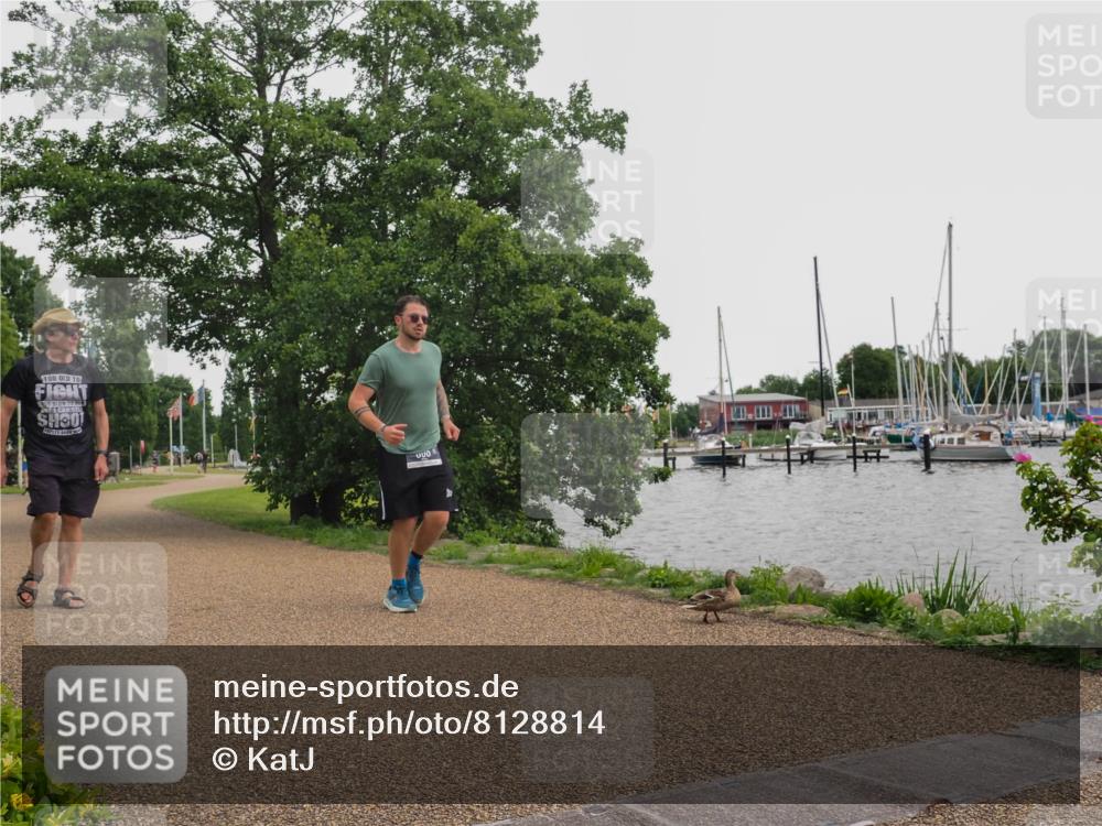 22.06.2025 - Viking Triathlon KatJ http://msf.ph/oto/8128814 22.06.2025 15:38:44 Laufen 305 meine-sportfotos.de