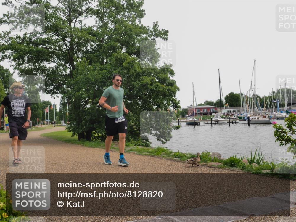 22.06.2025 - Viking Triathlon KatJ http://msf.ph/oto/8128820 22.06.2025 15:38:44 Laufen 305 meine-sportfotos.de
