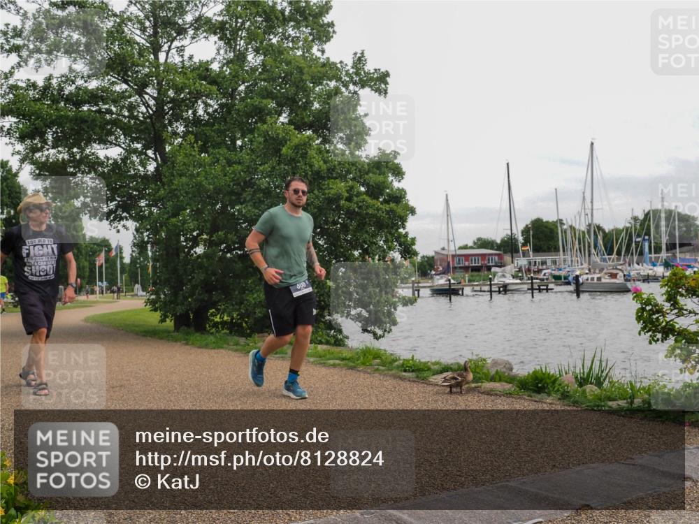 22.06.2025 - Viking Triathlon KatJ http://msf.ph/oto/8128824 22.06.2025 15:38:44 Laufen 305 meine-sportfotos.de