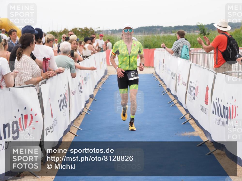 22.06.2025 - Viking Triathlon MichiJ http://msf.ph/oto/8128826 22.06.2025 15:27:18 Ziel 370, 383, 507 meine-sportfotos.de