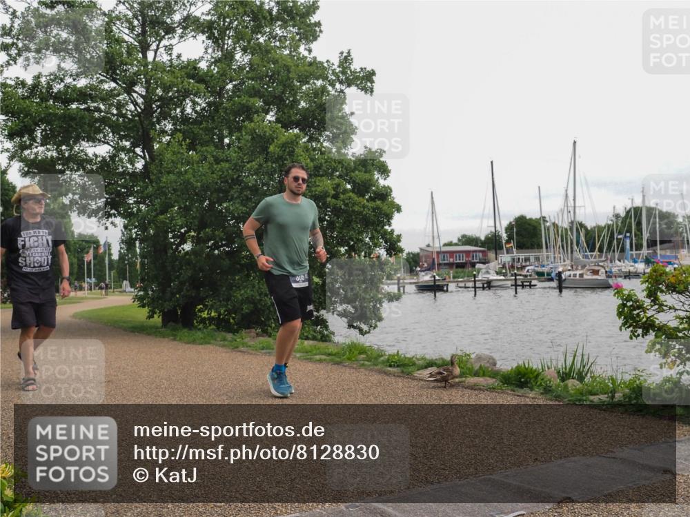 22.06.2025 - Viking Triathlon KatJ http://msf.ph/oto/8128830 22.06.2025 15:38:44 Laufen 305 meine-sportfotos.de