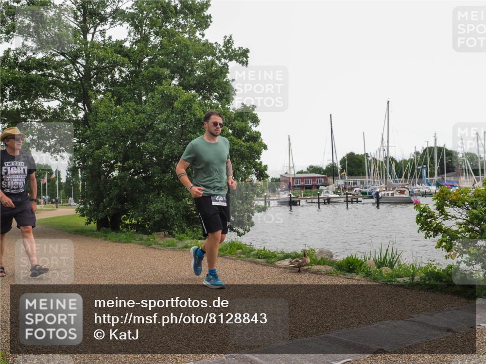 22.06.2025 - Viking Triathlon KatJ http://msf.ph/oto/8128843 22.06.2025 15:38:45 Laufen 305 meine-sportfotos.de
