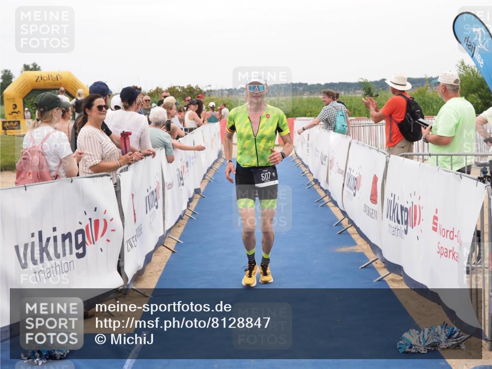 22.06.2025 - Viking Triathlon MichiJ http://msf.ph/oto/8128847 22.06.2025 15:27:19 Ziel 370, 383, 507 meine-sportfotos.de