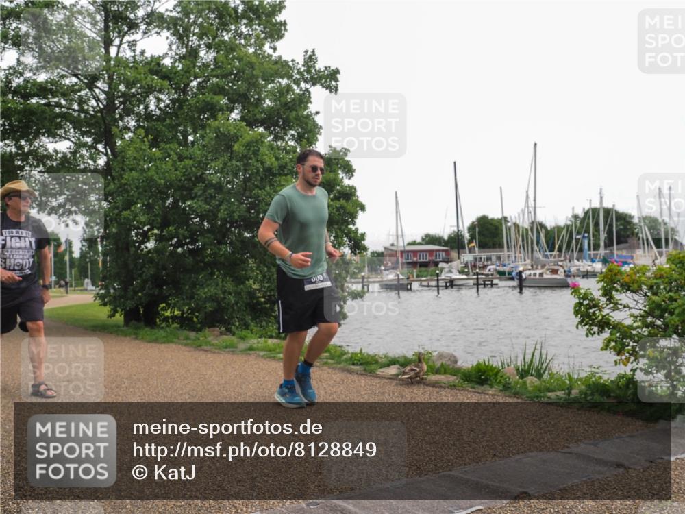 22.06.2025 - Viking Triathlon KatJ http://msf.ph/oto/8128849 22.06.2025 15:38:45 Laufen 305 meine-sportfotos.de