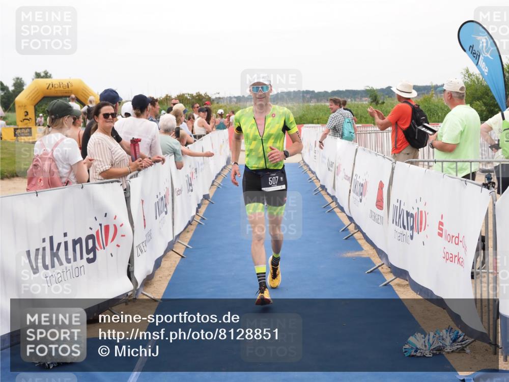 22.06.2025 - Viking Triathlon MichiJ http://msf.ph/oto/8128851 22.06.2025 15:27:19 Ziel 370, 383, 507 meine-sportfotos.de