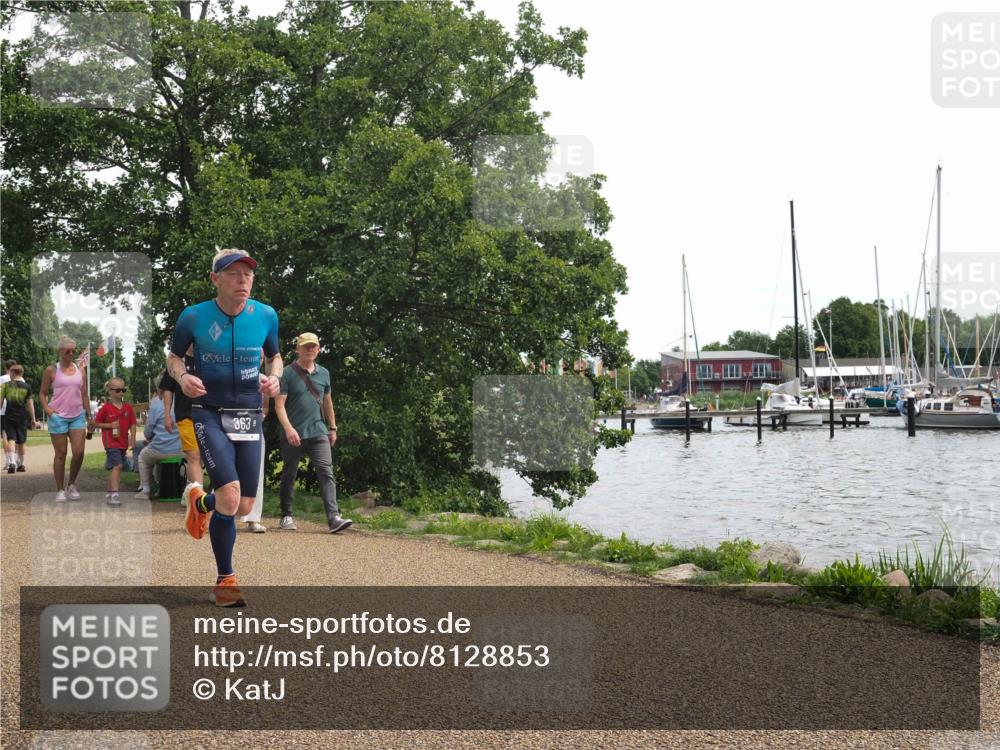 22.06.2025 - Viking Triathlon KatJ http://msf.ph/oto/8128853 22.06.2025 13:54:40 Laufen 363, 364 meine-sportfotos.de