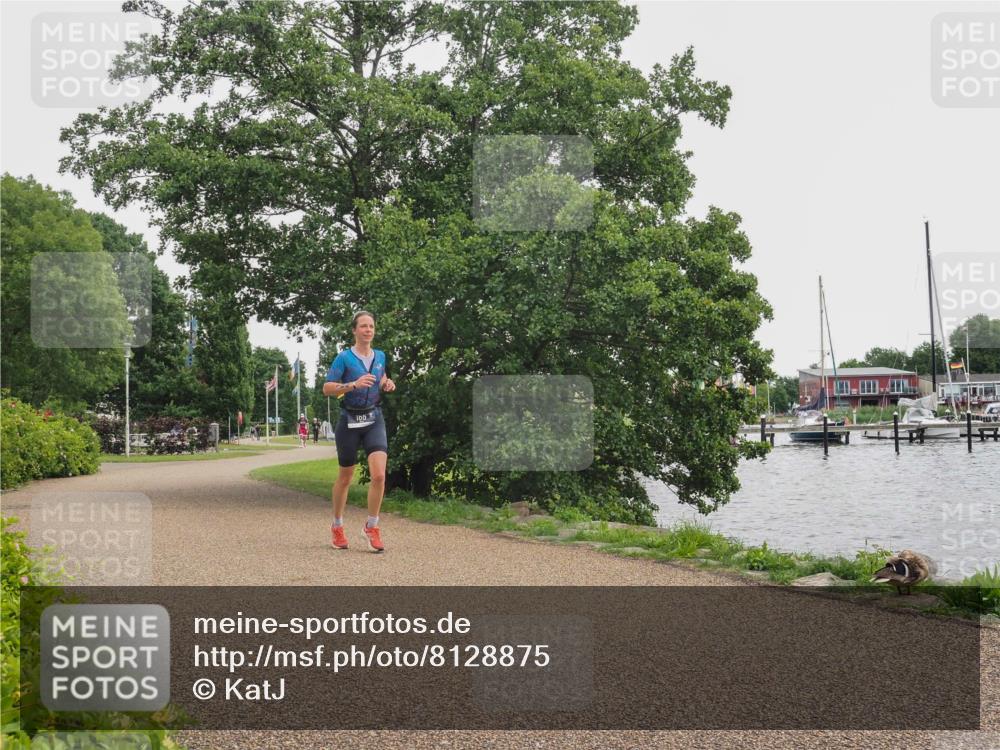 22.06.2025 - Viking Triathlon KatJ http://msf.ph/oto/8128875 22.06.2025 15:39:17 Laufen 166 meine-sportfotos.de