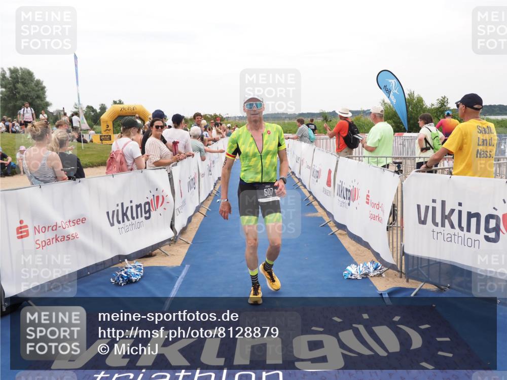 22.06.2025 - Viking Triathlon MichiJ http://msf.ph/oto/8128879 22.06.2025 15:27:20 Ziel 110, 383, 507 meine-sportfotos.de