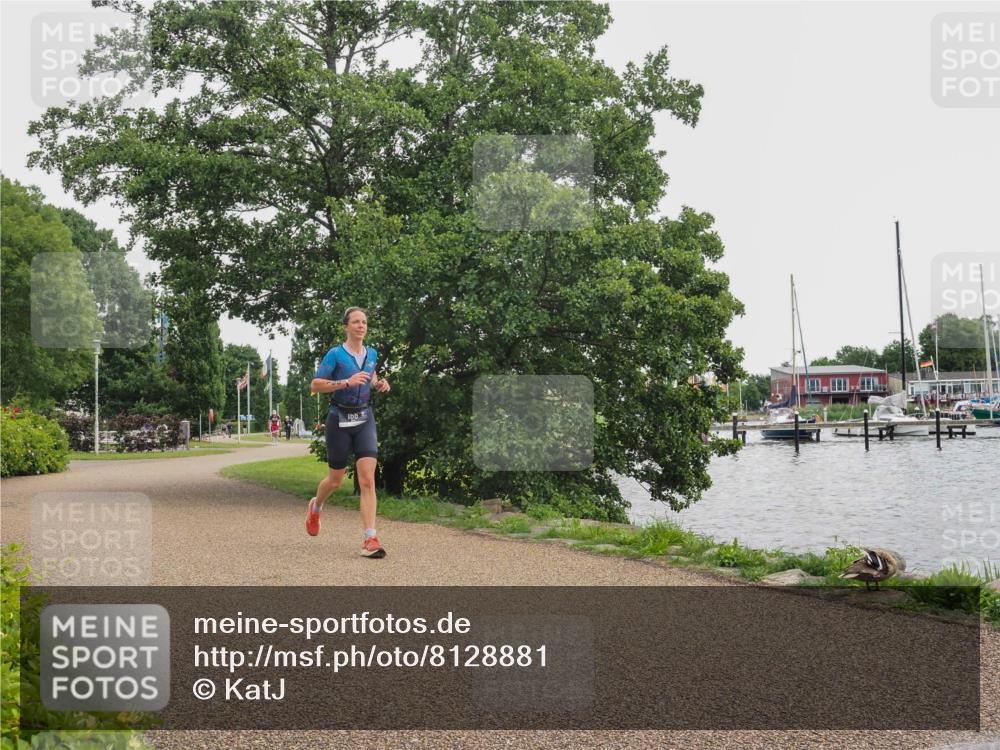 22.06.2025 - Viking Triathlon KatJ http://msf.ph/oto/8128881 22.06.2025 15:39:17 Laufen 166 meine-sportfotos.de