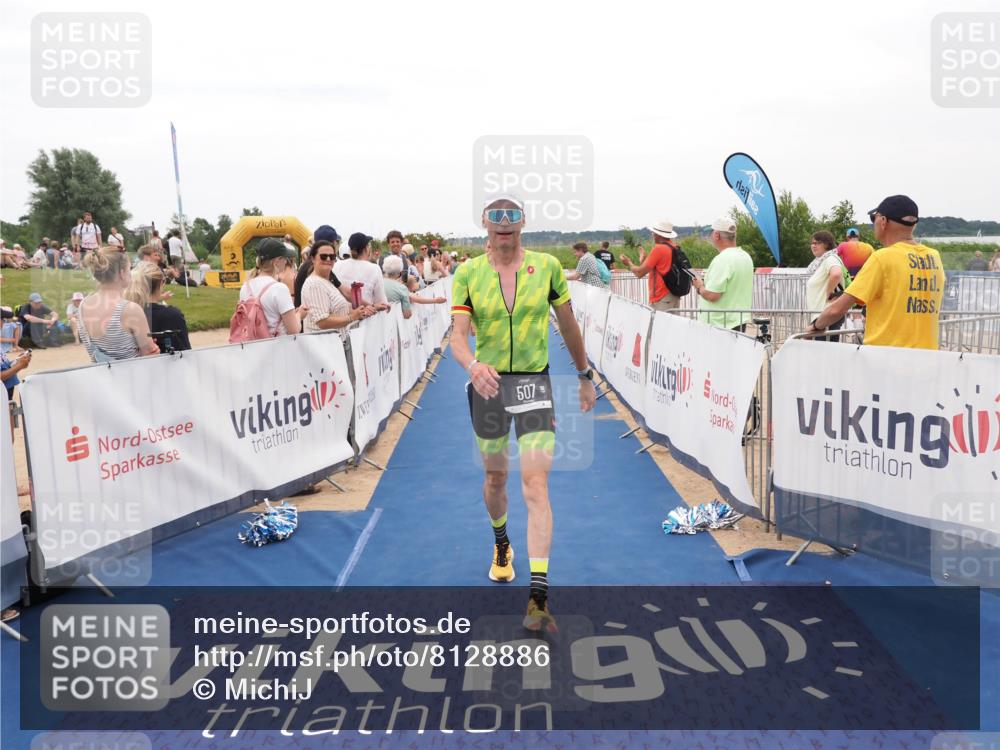 22.06.2025 - Viking Triathlon MichiJ http://msf.ph/oto/8128886 22.06.2025 15:27:20 Ziel 110, 383, 507 meine-sportfotos.de
