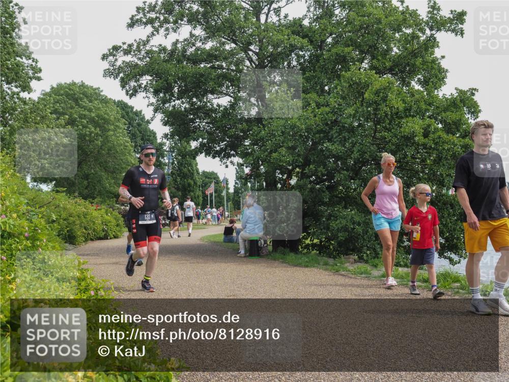 22.06.2025 - Viking Triathlon KatJ http://msf.ph/oto/8128916 22.06.2025 13:54:47 Laufen 133, 365, 601 meine-sportfotos.de