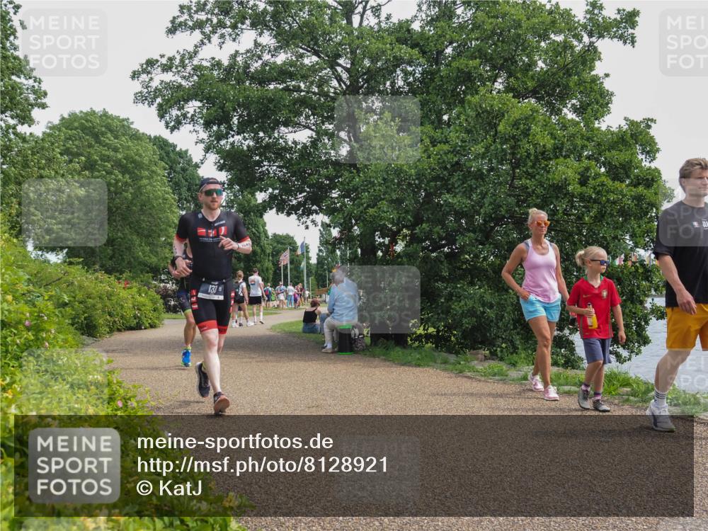 22.06.2025 - Viking Triathlon KatJ http://msf.ph/oto/8128921 22.06.2025 13:54:47 Laufen 133, 365, 601 meine-sportfotos.de