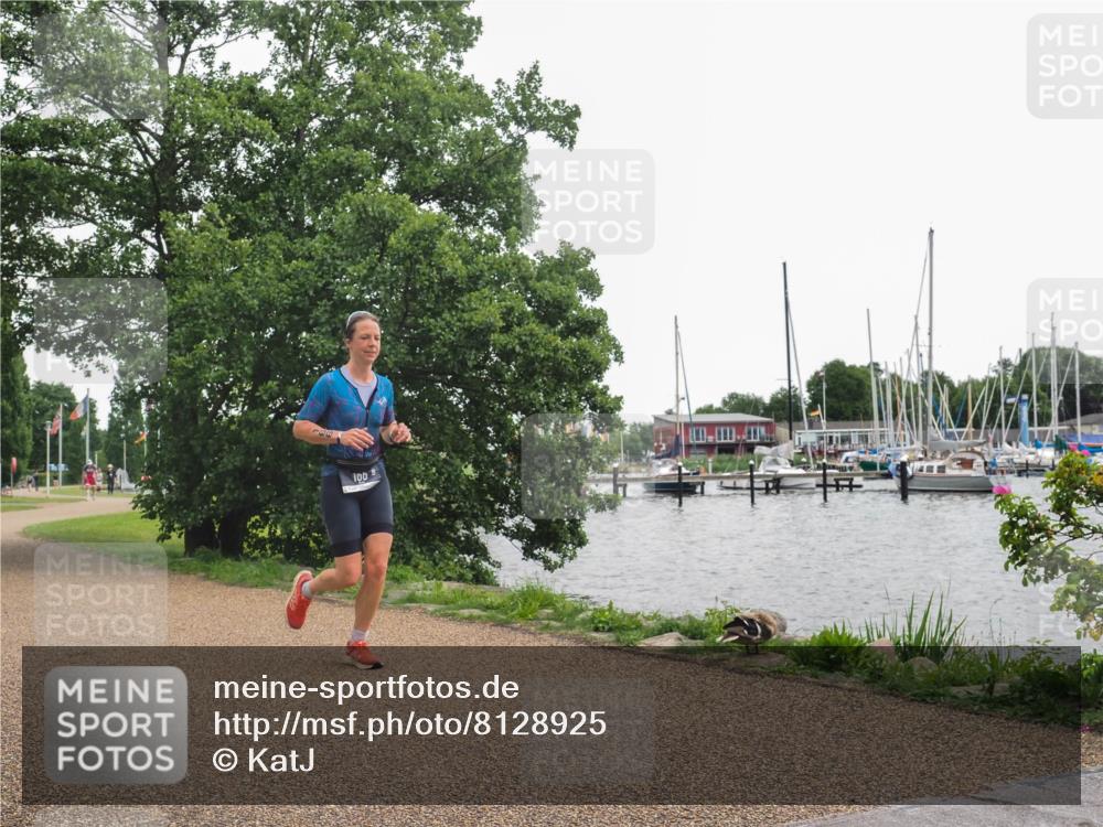 22.06.2025 - Viking Triathlon KatJ http://msf.ph/oto/8128925 22.06.2025 15:39:18 Laufen 166 meine-sportfotos.de