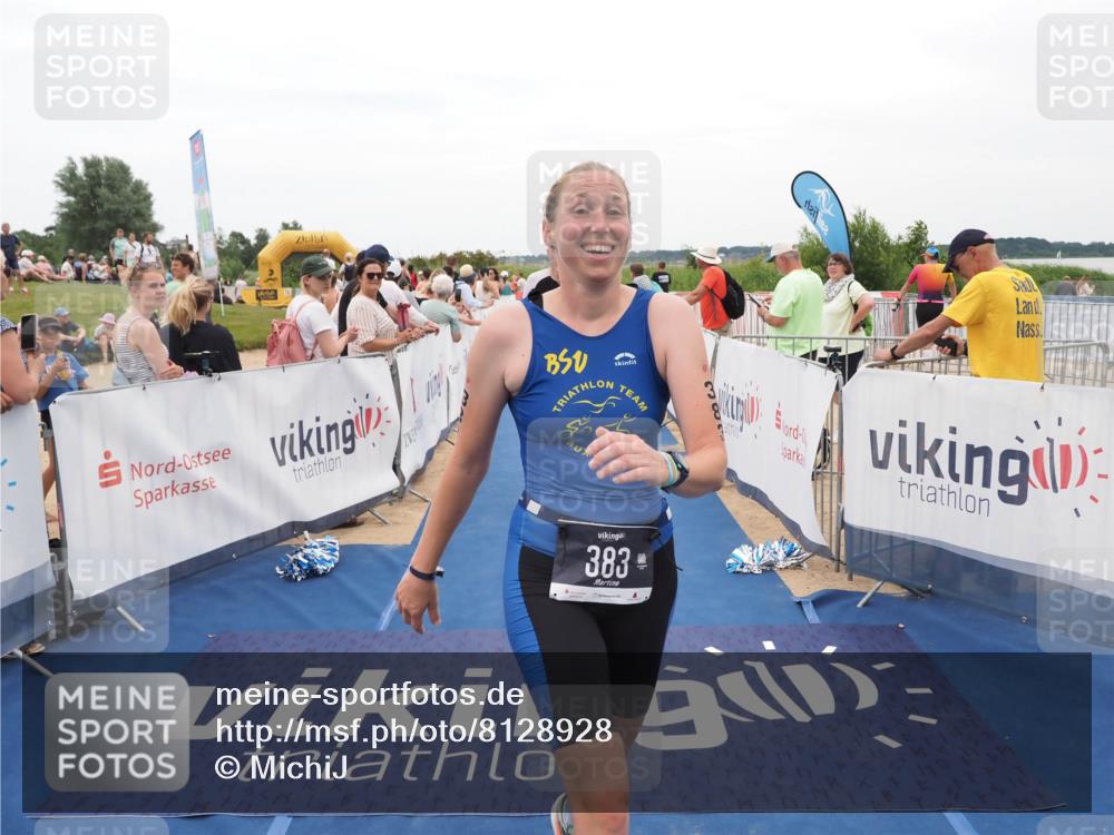 22.06.2025 - Viking Triathlon MichiJ http://msf.ph/oto/8128928 22.06.2025 15:27:23 Ziel 110, 383, 507 meine-sportfotos.de
