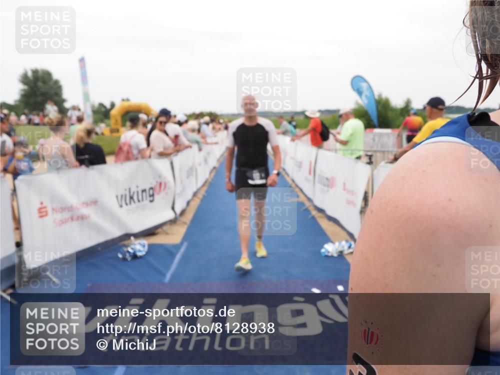 22.06.2025 - Viking Triathlon MichiJ http://msf.ph/oto/8128938 22.06.2025 15:27:25 Ziel 110, 383, 507, 513 meine-sportfotos.de