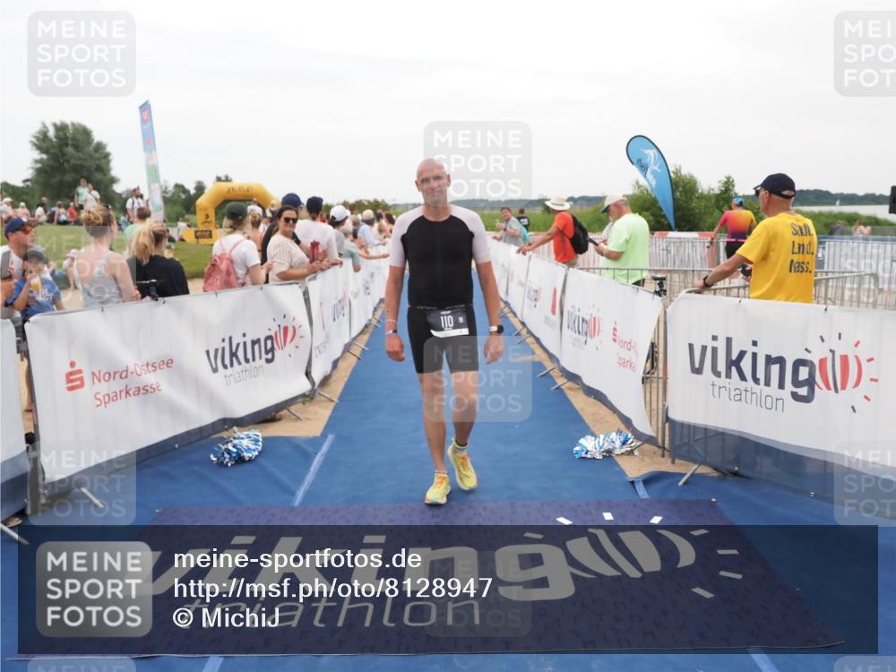 22.06.2025 - Viking Triathlon MichiJ http://msf.ph/oto/8128947 22.06.2025 15:27:25 Ziel 110, 383, 507, 513 meine-sportfotos.de