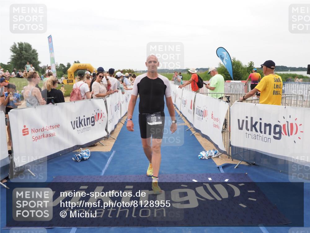 22.06.2025 - Viking Triathlon MichiJ http://msf.ph/oto/8128955 22.06.2025 15:27:25 Ziel 110, 383, 507, 513 meine-sportfotos.de