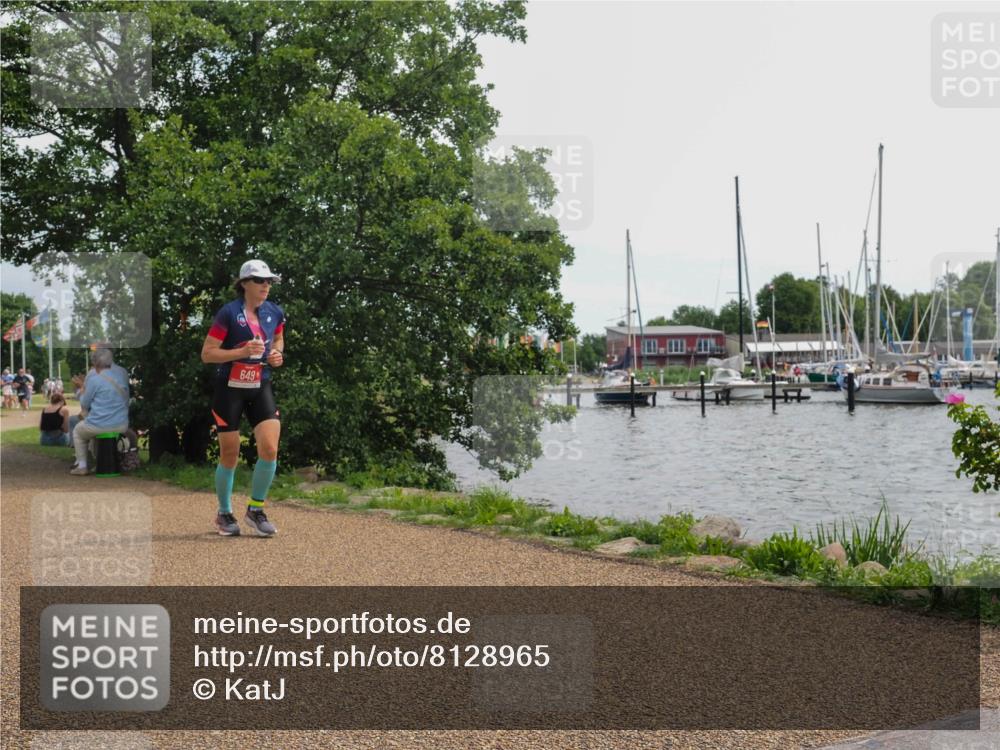 22.06.2025 - Viking Triathlon KatJ http://msf.ph/oto/8128965 22.06.2025 13:55:04 Laufen 649 meine-sportfotos.de