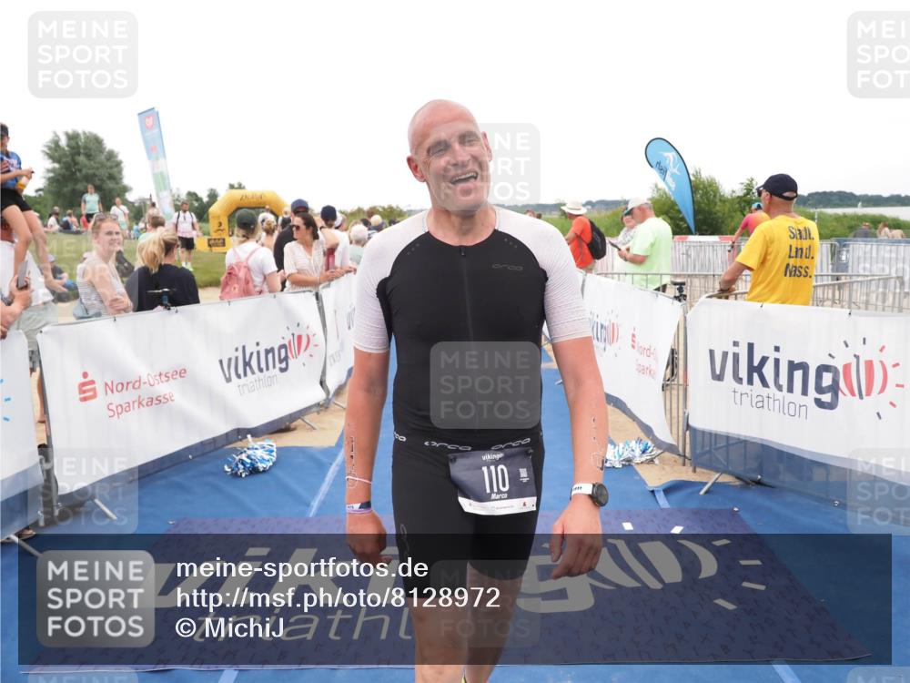 22.06.2025 - Viking Triathlon MichiJ http://msf.ph/oto/8128972 22.06.2025 15:27:27 Ziel 110, 383, 487, 513 meine-sportfotos.de