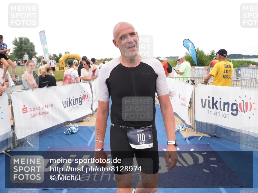 22.06.2025 - Viking Triathlon MichiJ http://msf.ph/oto/8128974 22.06.2025 15:27:27 Ziel 110, 383, 487, 513 meine-sportfotos.de
